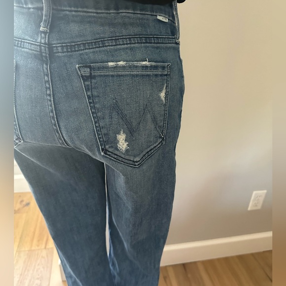 MOTHER The Looker Crop Skinny
Jeans (Graffiti Girl) - Picture 4 of 11